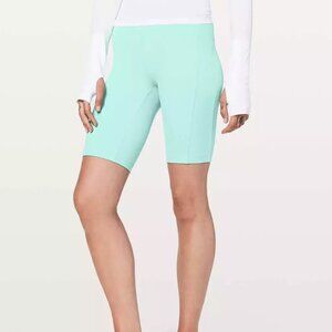 LULULEMON‎ Size 8 On Pace Short 10" Inseam Blue Stretch Activewear Athleisure